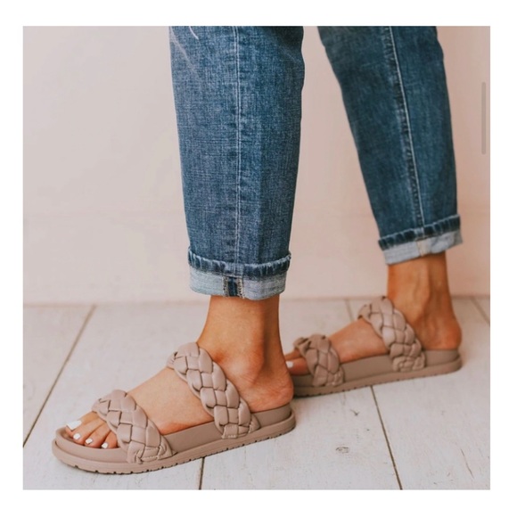 New Arrival! Birch Braided Sandals - Picture 4 of 6